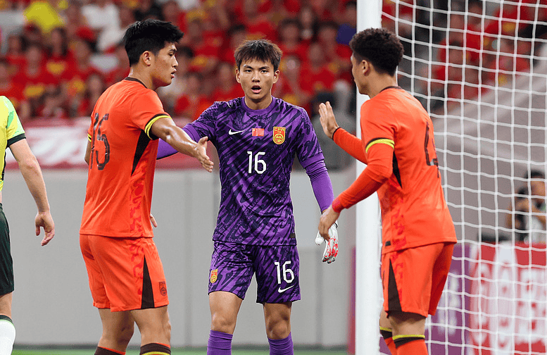 足球比分-5-5,2-0!亚洲杯悲喜夜!沙特日本出线,8强诞生6席:国足晋级!